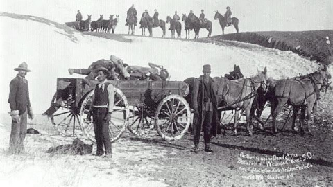 Partida de enterramiento de las víctimas de la masacre de Wounded Knee.