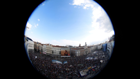 People fill Puerta del Sol square during a march to mark the 5th anniversary of the "indignados" movement in Madrid, Spain, May 15, 2016. Picture taken with an eye fish lens. REUTERS/Sergio Perez