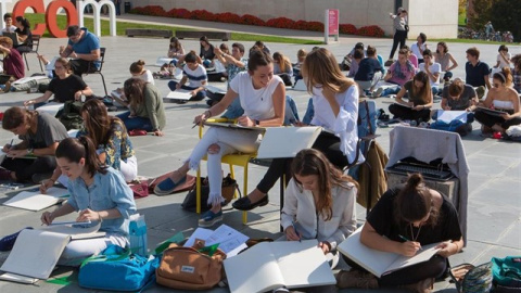 Estudiantes en el campus de Pamplona. Archivo