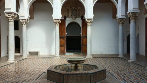 27/5/22 Patio de un viejo palacio, hoy museo de la alcazaba