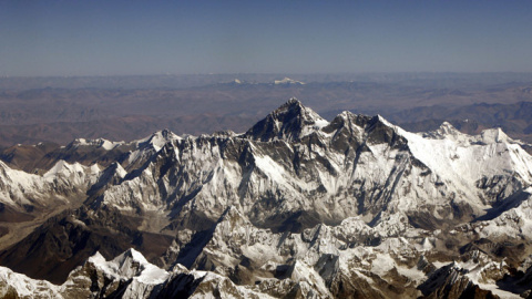 El Everest. REUTERS