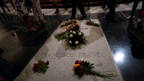 La tumba del dictador Francisco Franco en la Basílica del Valle de los Caídos. REUTERS/Juan Medina