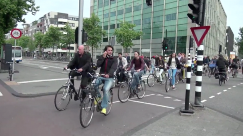 Usuaris de la bici a Amsterdam.