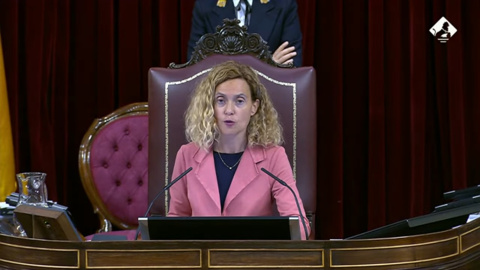 La respuesta de Batet a Olona que ha provocado la ovación del Congreso: "Toda una señora institucional frente a una macarra de la política"