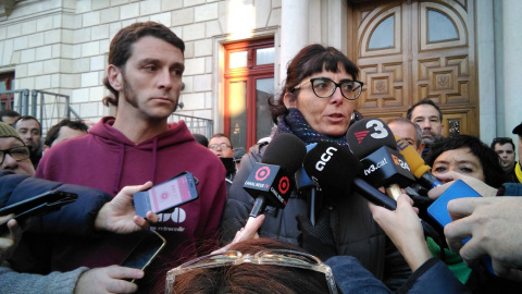 Los dos concejales de la CUP en Reus sobre los que pesa una orden de detención.