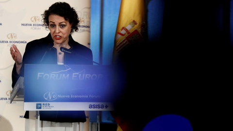 La ministra de Trabajo, Migraciones y Seguridad Social, Magdalena Valerio, durante su intervención en un desayuno informativo organizado por el Nueva Economía Fórum. EFE/Mariscal