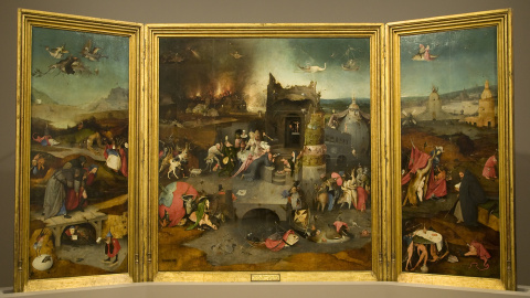 El tríptico abierto de ‘Las tentaciones de San Antonio’ (El Bosco, c. 1501). Museu Nacional de Arte Antiga, Lisboa