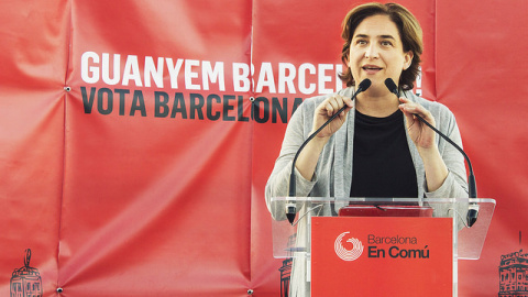 La alcaldesa de Barcelona, Ada Colau, durante la campaña de las municipales.-BCOMÚ