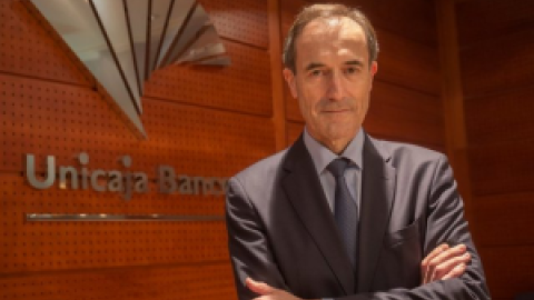 Manuel Menéndez pierde el control de Unicaja