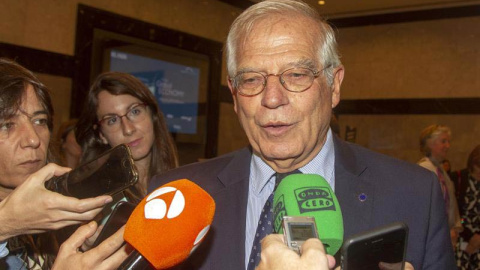 El ministro español de Asuntos Exteriores, Josep Borrell, atiende a la prensa en Nueva York (EEUU) | (MIGUEL RAJMIL | EFE)