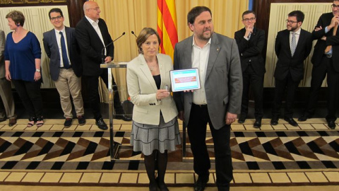 Oriol Junqueras y Carme Forcadell durante el acto de este martes.- EP