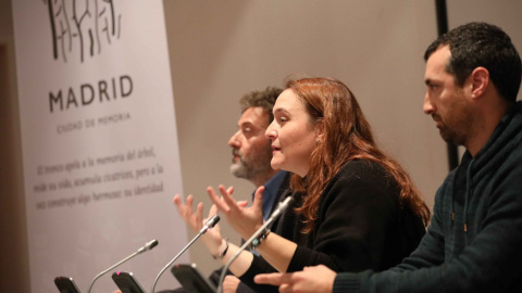 Mauricio Valiente, Tània Balló y Gonzalo Berger durante la rueda de prensa de presentación de la Exposición 'No pasarán'.- MADRID