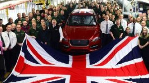 Guerra entre España y Reino Unido por la fábrica de baterías de los coches eléctricos de Jaguar-Land Rover