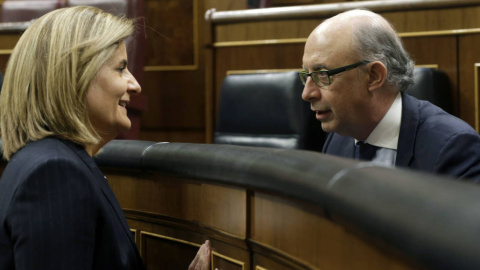 Los ministros de Empleo y de Hacienda, Fátima Báñez y Cristóbal Montoro.