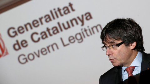 El cabeza de lista de Junts per Catalunya y presidente cesado de la Generalitat, Carles Puigdemont, en una comparecencia en Bruselas el pasadao 21-D. REUTERS/Yves Herman