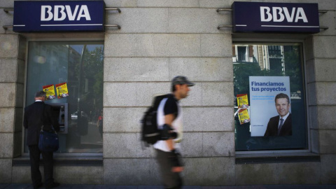 Oficina del BBVA en Madrid. REUTERS