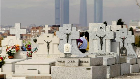 Detalle del cementerio de La Almudena.- EFE