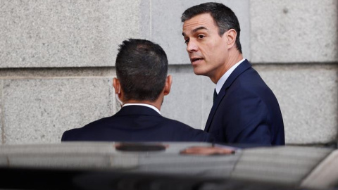 El candidato socialista, Pedro Sánchez, a su llegada este jueves al Congreso para asistir a la segunda y definitiva votación de investidura sin que por ahora haya llegado a un acuerdo con Unidas Podemos, cuyo voto favorable es necesario que