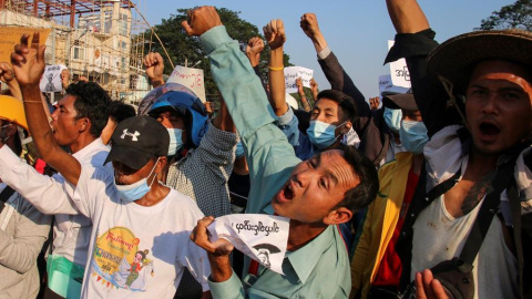 Protesta contra el golpe militar en Myanmar