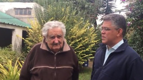 El expresidente Jose Mujica junto a Elías Jaua, excanciller de Venezuela