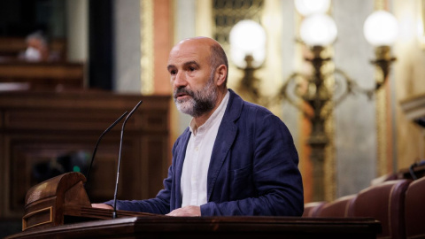 El diputado del BNG en el Congreso, Néstor Rego, interviene en una sesión plenaria, en el Congreso de los Diputados, a 23 de junio de 2022.