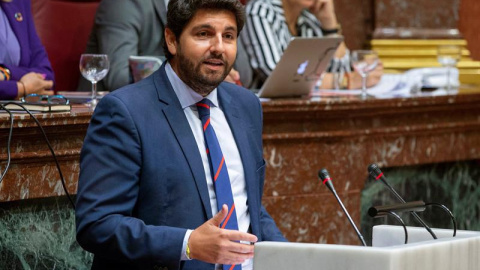 GRAF 9238 CARTAGENA, (MURCIA), 26/07/2019.- El candidato a la presidencia de la Comunidad de Murcia Fernando López Miras, durante un momento de su intervención en el pleno de su investidura, hoy en la Asamblea Regional de Murcia en Cartagen