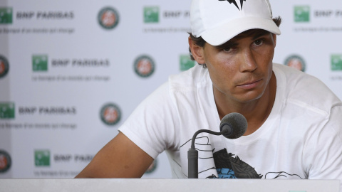 El tenista Rafael Nadal, durante la rueda de prensa en que ha explicado su retirada de Roland Garros. REUTERS/Stringer