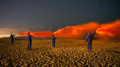 Miembros de la Guardia Costera realizan de EEUU un entrenamiento en Plum Island, Massachusetts. /MYEONGHI CLEGG (REUTERS)