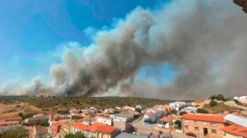 Tres incendios, declarados en apenas dos horas, recorren la provincia de Ciudad Real de oeste a este