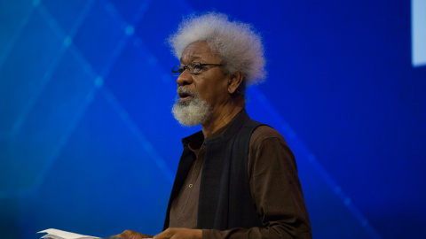 Wole Soyinka, Nobel de Literatura y luchador por la independencia y democracia en Nigeria. /OFF-JAMIE HANCOCK