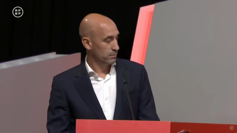 Rubiales, a Vilda: "Te invito a que te quedes con nosotros los próximos cuatro años cobrando medio millón de euros al año"