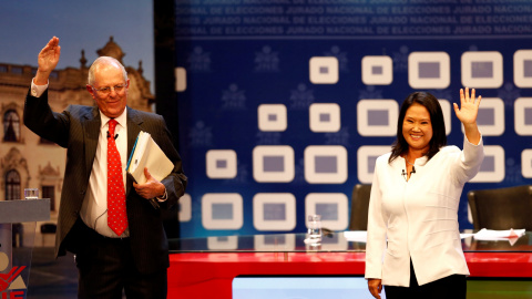 Los candidatos a la presidencia de Perú, Pedro Pablo Kuczynski y Keiko Fujimori, asistieron al debate presidencial en Lima, Perú. REUTERS/Mariana Bazo