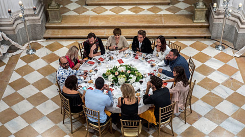 Los concursantes de 'MasterChef Celebrity 2', cenando en el Palacio del Infante Don Luis de Borbón de Boadilla. AYUNTAMIENTO DE BOADILLA