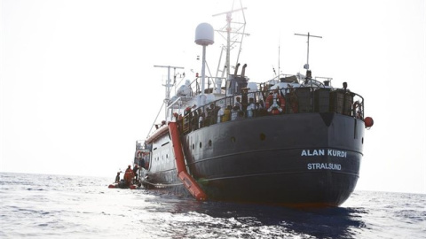 El barco de la ONG Sea Eye rescata a 40 migrantes frente a la costa libia | Sea Eye