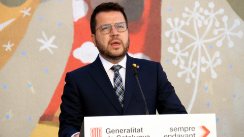 El president de la Generalitat, Pere Aragonès, durant la declaració institucional que ha fet a Fonollosa, al Bages.