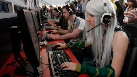 Videojugadores juegan 'League of Legends' en Boston, en 2012. Foto:Jessica Rinaldi (Reuters)