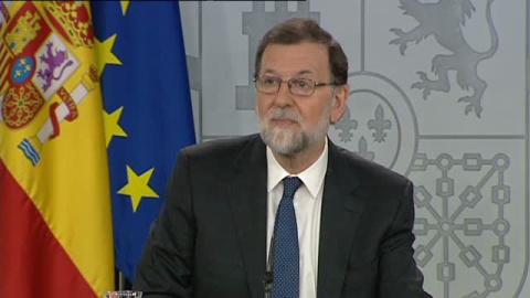 Rajoy: "La moción no es la consecuencia de nada, es la excusa de todas las necesidades políticas de Sánchez"