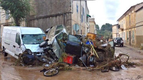 Aspecto de una calle de Sant Llorenç des Cardassar (Mallorca) tras las inundaciones por las fuertes lluvias. EFE/Argentina Sánchez