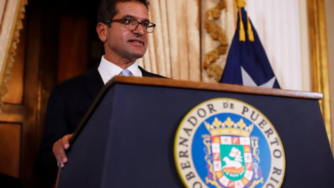 El abogado Pedro Pierluisi durante una rueda de prensa tras jurar su cargo como Gobernador de Puerto Rico. EFE/ THAIS LLORCA