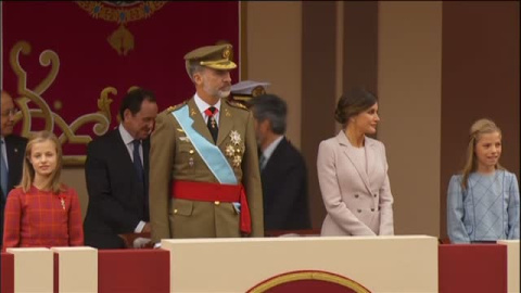 Abucheos a Pedro SÃ¡nchez en el desfile de la Hispanidad 