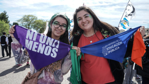 Dos mujeres en el Encuentro Nacional en Argentina. Imagen: organización