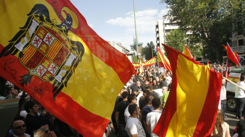 Bandera franquista en una manifestación en Madrid.- EFE