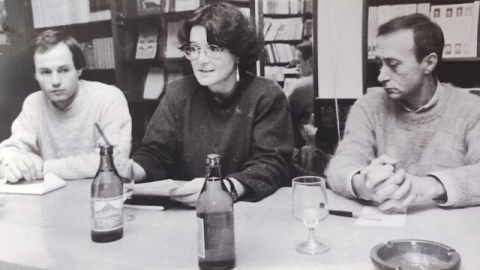 Alberte Ansede, Pilar Pallarés y Francisco Rodríguez en la librería Couceiro de A Coruña en 1990.