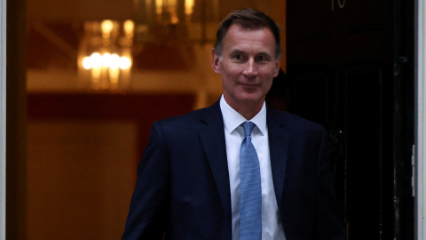 El nuevo ministro de Hacienda, Jeremy Hunt, a su salida del número 10 de Downing Street en Londres, Gran Bretaña, el 14 de octubre de 2022.