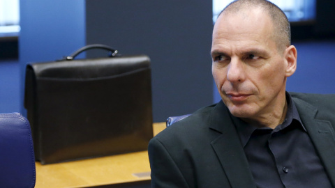 El ministro de Finanzas griego, Yannis Varoufakis, antes de la reunión del Eurogrupo. REUTERS/Francois Lenoir