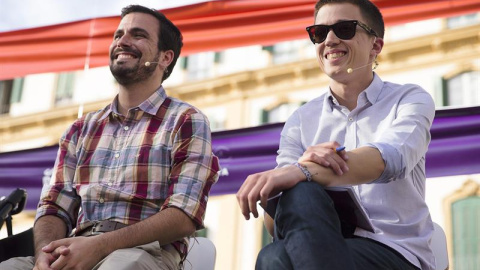 El secretario de Política de Podemos, Iñigo Errejón, y el coordinador general de IU, Alberto Garzón. - EFE