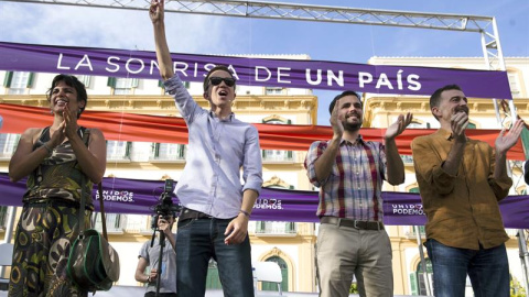 La secretaria general de Podemos en Andalucía, Teresa Rodríguez; el secretario de Política de Podemos, Iñigo Errejón; el coordinador general de IU, Alberto Garzón; y el coordinador general de IU, Antonio Maillo. - EFE