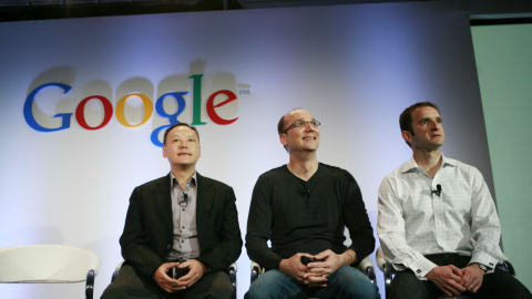 El creador de Android, Andy Rubin (centro), en una imagen de archivo. REUTERS