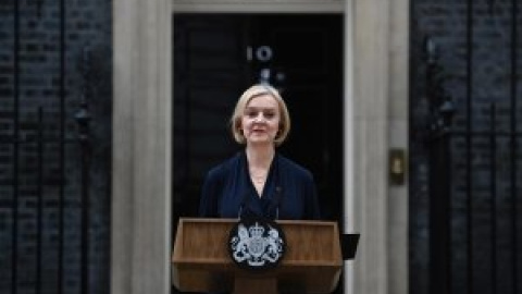 La libra y la deuda británica reaccionan positivamente a la dimisión de Liz Truss