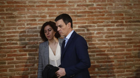 Irene Lozano, la secretaria de Estado de España Global, junto a Pedro Sánchez.  Europa Press